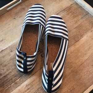 American Eagle Canvas slip on